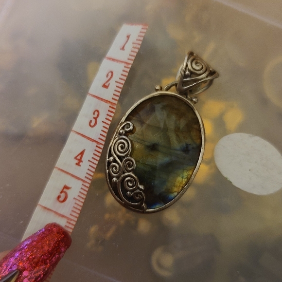 Labradorite pendant - Picture 5 of 5